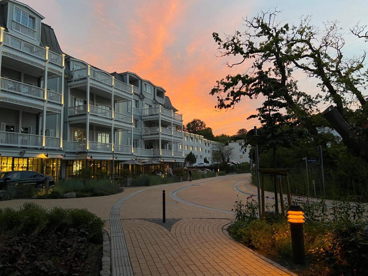 Seaside Rooms - Zentrales Design-Apartment Mit Balkon & Parkplatz - 2 Minuten Zum Strand Timmendorfer Strand Exteriör bild