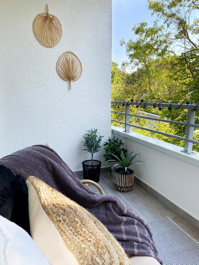 Seaside Rooms - Zentrales Design-Apartment Mit Balkon & Parkplatz - 2 Minuten Zum Strand Timmendorfer Strand Exteriör bild