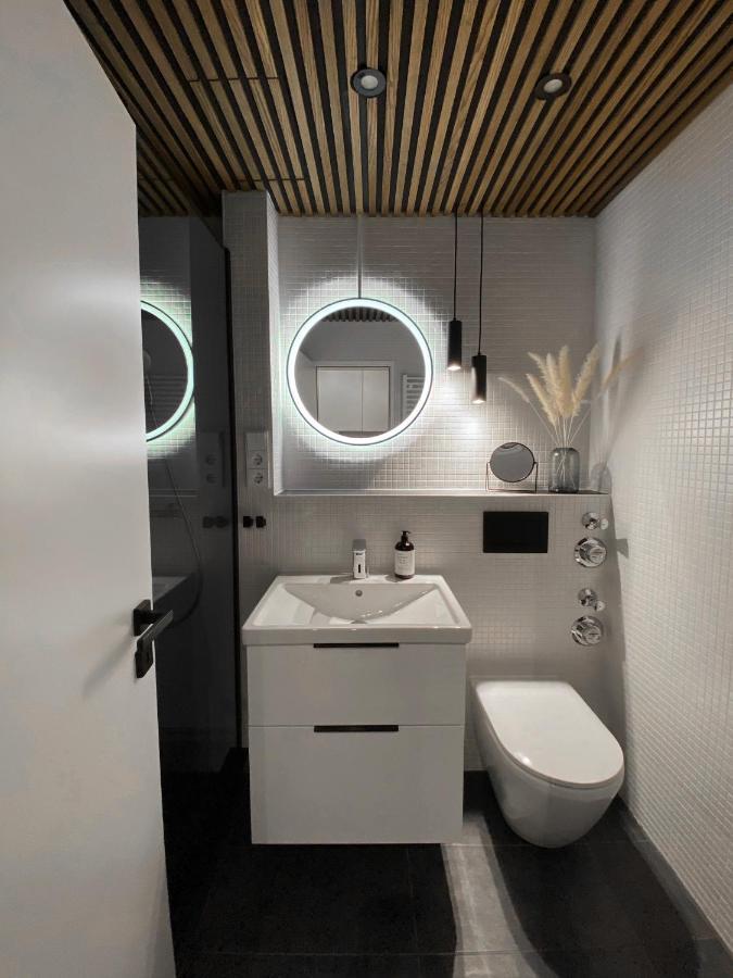 Seaside Rooms - Zentrales Design-Apartment Mit Balkon & Parkplatz - 2 Minuten Zum Strand Timmendorfer Strand Exteriör bild